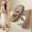 Giày Sandal Bao Đầu La Mã Mùa Hè Nữ Rỗng Flat Lồng Lợn Giày Phong Cách Đi Biển Giày Thường