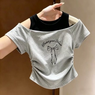 Bộ đồ mùa hè hai dây giả hai dây dành cho bé gái và trẻ em trung niên với áo trễ vai xếp ly không đ