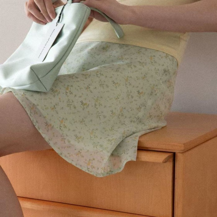 Váy hoa xanh kiểu Pháp dành cho nữ mùa hè Váy ngắn giảm béo phù hợp