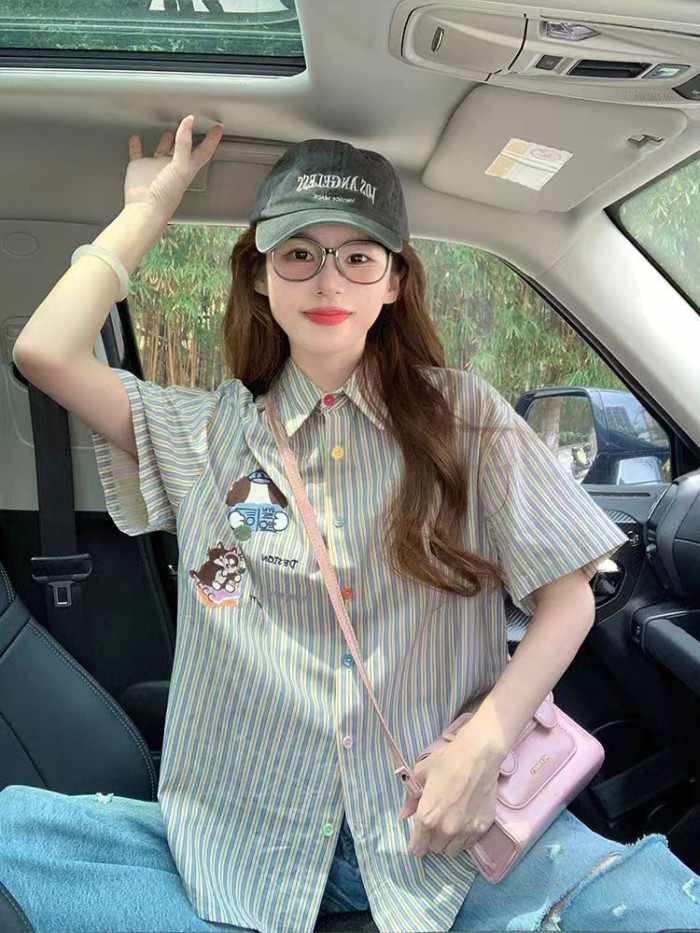 Mỹ Áo Sơ Mi Sọc Nữ Tay Ngắn Nữ Mùa Hè Mới Lười Đi Học Phong Cách Rời Thêu Top Hợp Thời Trang