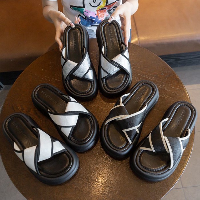 mẫu sandal, dép đế dày đẹp mặc mùa hè cho nữ, phong cách mới với chân váy, sandal đi biển, dép l