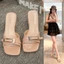 Giày sandal cao gót mũi vuông màu đen hở mũi bằng da sáng chế dành cho nữ
