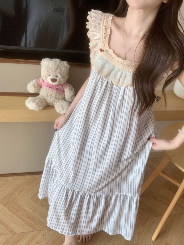 French Lace Suspender Nightgown For Women Summer New Style Small Flying Sleeves Princess Style S