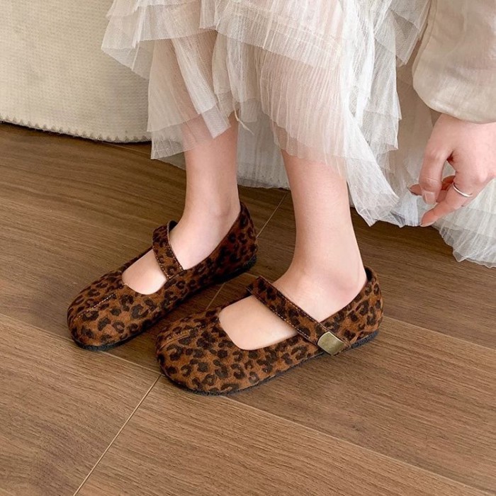 Giày bệt mũi tròn miệng nông phong cách retro dành cho nữ mùa hè có váy Giày Mary Jane đế mềm kiểu