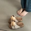 đôi dép sandal hoạt hình dễ thương cho nữ đi mùa hè đế dày đế mềm nhẹ nhàng sang trọng dép xỏ ng