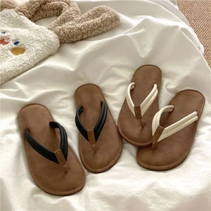 đôi dép xỏ ngón đi biển mùa hè thông thường mới đi nghỉ ở đảo nhỏ đế mềm thoáng khí phiên bản Hà