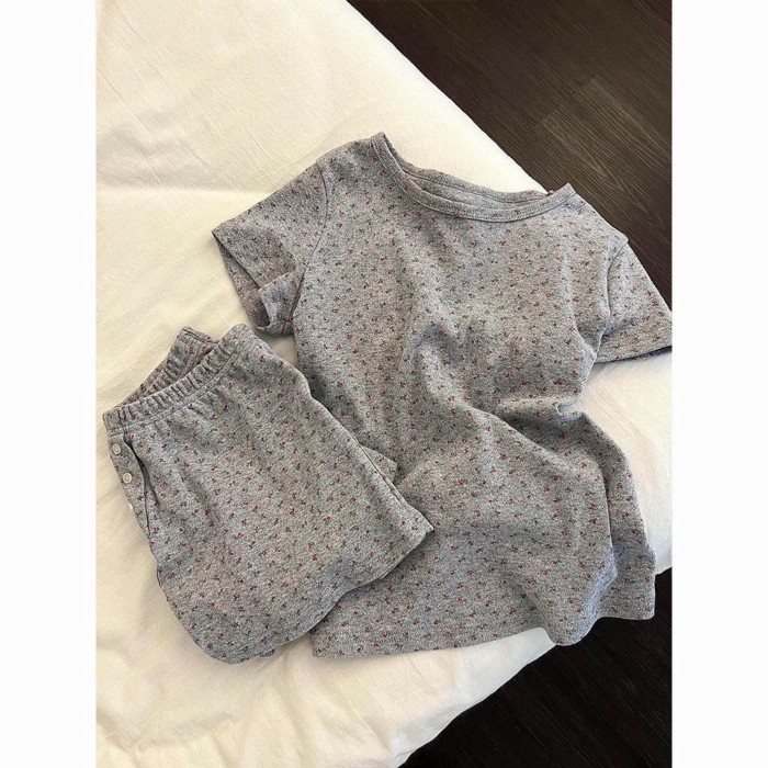 Bộ đồ ngủ nhỏ in hình quả anh đào nhỏ màu xám dành cho nữ Hàn Quốc Bộ đồ mặc ở nhà quần short