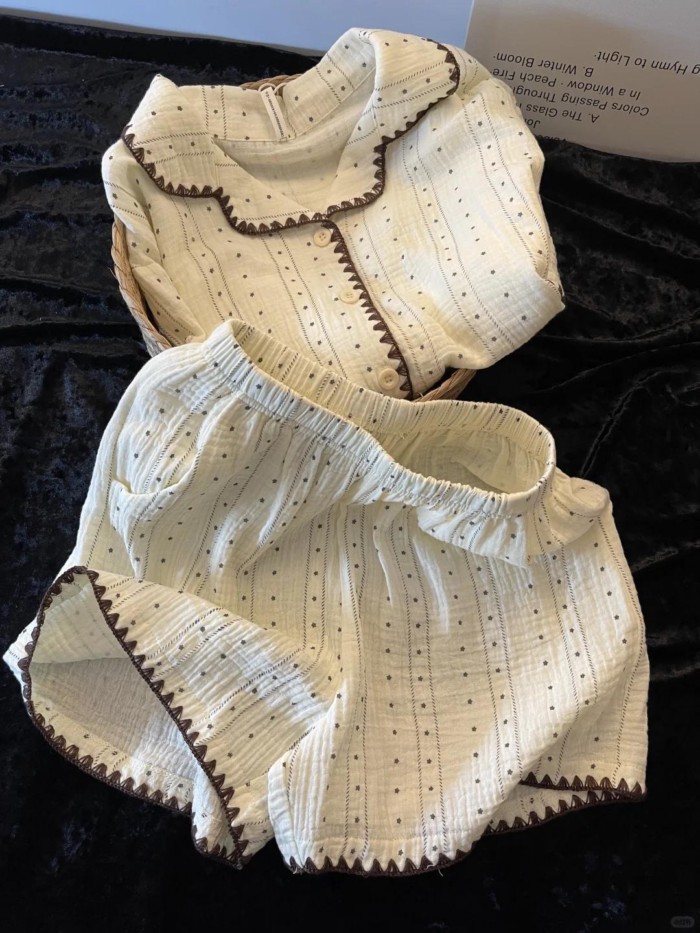 Bộ đồ ngủ cotton Yunduo dành cho nữ, bộ đồ quần short ngắn tay có ve áo in hình ngôi sao màu trắ