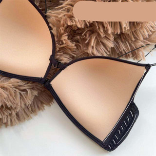 Áo ngực cổ thấp phù hợp với áo ngực tam giác Cup Thiết kế không dây