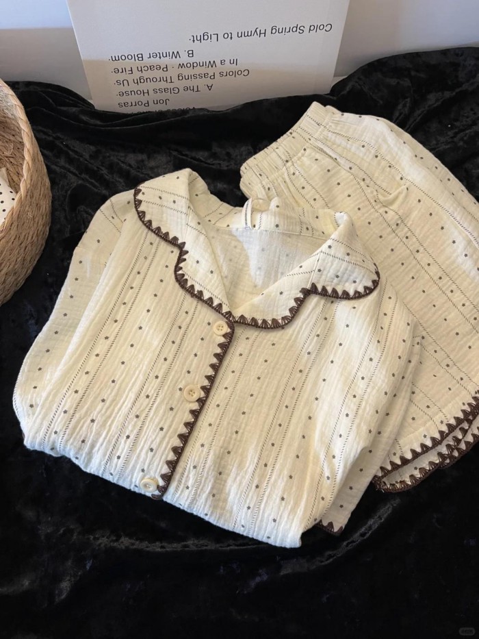 Bộ đồ ngủ cotton Yunduo dành cho nữ, bộ đồ quần short ngắn tay có ve áo in hình ngôi sao màu trắ