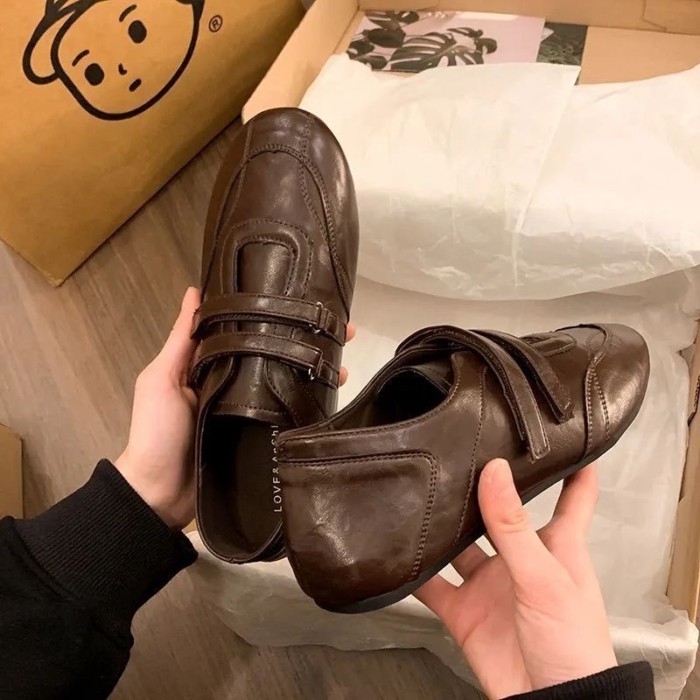 Giày da nhỏ Velcro mũi tròn phong cách cổ điển, giày múa ba lê miệng nông, giày Mary Jane tăng chiề