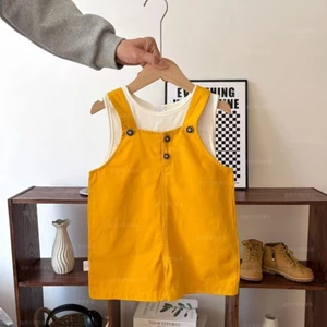 phong cách mùa hè mới cho bé trai và bé gái, quần short yếm màu vàng gừng sành điệu phiên bản Hà