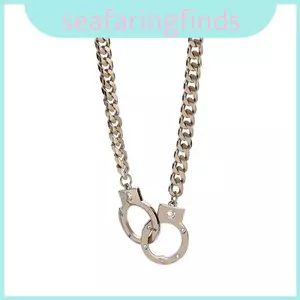 Vòng cổ còng tay bằng thép titan tinh tế dành cho nam và nữ với lớp khảm 18k để hấp dẫn hiện đại