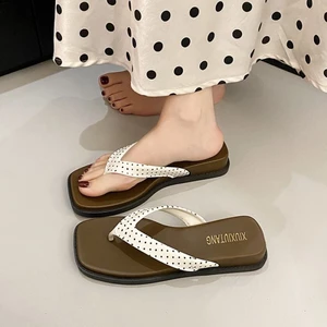 đôi dép xỏ ngón đế dày thời trang đế dày dành cho áo khoác ngoài mùa hè của nữ, chống trơn trượt