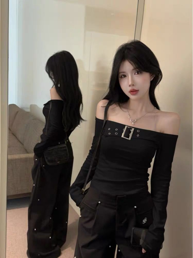 Áo thun dài tay nữ phong cách Mỹ, thiết kế slim-fit với dây kim loại nhỏ, phù hợp xuân thu