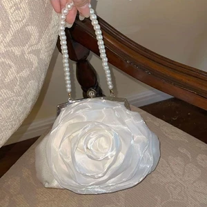New Chinese Style Small Fragrance Rose Flower Silk Satin Clip Dumpling Bag Banquet Socialite Clo