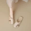 Áo khoác ngoài có mũi nhọn đế mềm của Pháp trong mùa xuân hè dành cho nữ = công sở mới = dép xỏ