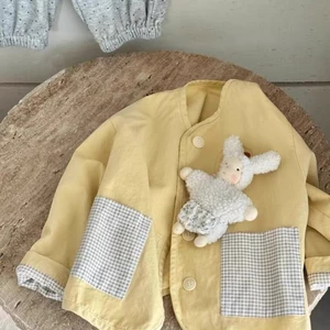 trẻ em và bé gái Áo khoác mới dễ thương phong cách Hàn Quốc, áo sơ mi và áo len thông thường thờ