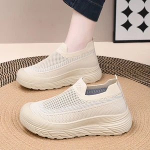 Giày lưới dừa Feiwei dành cho nữ xuân thu giày thể thao đế mềm thoáng khí giày chạy bộ đế dày