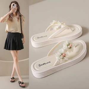 đôi dép xỏ ngón phong cách mới dành cho trang phục mặc ngoài mùa hè của phụ nữ, những đôi dép xỏ