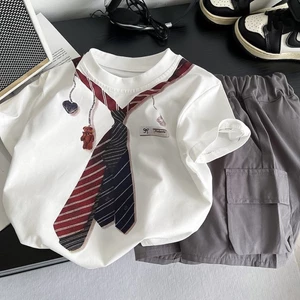 Bộ đồ ngắn tay mùa hè trẻ em, bộ hai mảnh quần đùi đi làm phong cách mới cho bé trai, quần áo th