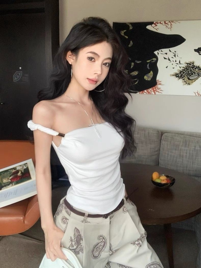 Lan - Áo Camisole Ôm Không Tay Màu Cà Phê Xoăn Retro Thích Hợp Mùa Hè