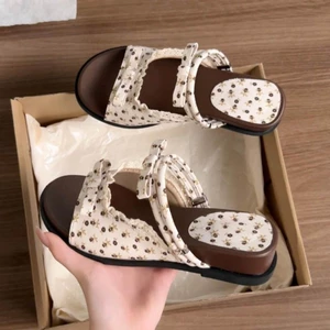 Retro French Thick-soled Heightening One-line Sandals For Women, Two-wear Sandals With Skirt