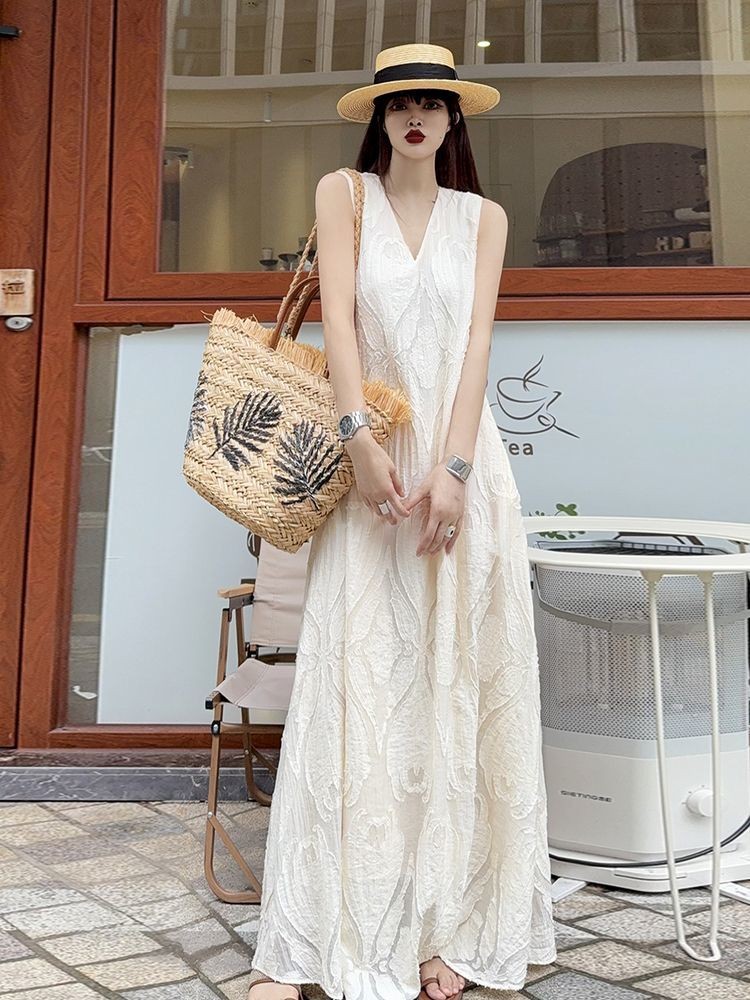 Đầm thêu dài mắt cá chân kiểu dáng cao cấp, đơn giản