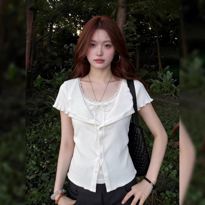 Áo thun cổ chữ V phong cách nữ tính ngọt ngào cho nữ mùa hè với áo hai dây giả chắp vá giảm eo đa n