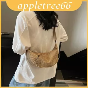 Túi phong cách xếp nếp đô thị hiện đại có chi tiết khâu và dây đeo đơn mặc thường ngày cho