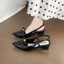 Chân váy mũi nhọn túi xách kiểu Pháp, quần ống rộng nơ, sandal mới đi làm phải có, thời trang và