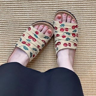 Niche Versatile Thick-soled Cherry Birkenstock Shoes For Women Frosted One-line Round Toe Sof