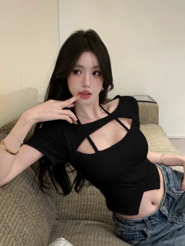 Fake Two-piece Halterneck Short-sleeved T-shirt For Women In Summer, Pure Lust Sexy Hollow Desig