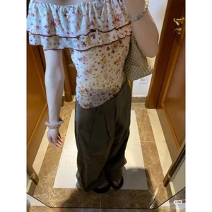 Floral Ruffled Sloped Shoulder Thin T-shirt Women's Waist Slim Fit High-Quality Off-Shoulder