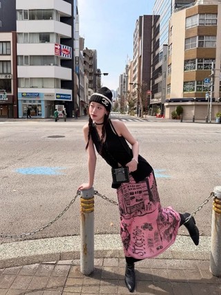 Váy in hình graffiti cổ điển kiểu Mỹ màu hồng dành cho nữ, thiết kế thích hợp, váy dài vừa vặ