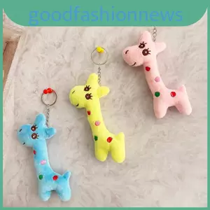 Hươu Mềm Mại Sang Trọng Quyến Rũ Với Cơ Thể Đầy Polyester Để Trang Trí Đám Cưới Và Quà Tặng