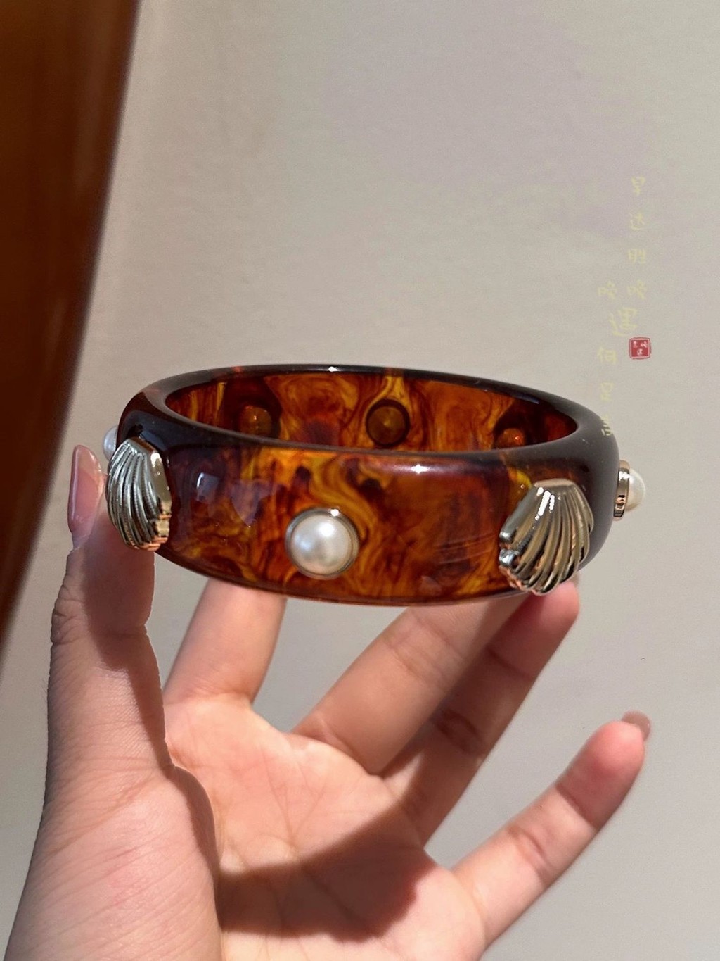 Vòng tay boho vỏ rộng phong cách kỳ nghỉ, retro cao cấp