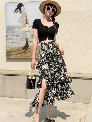 Xù Váy Hoa Mùa Hè Mới Khe Không Đều Nối Váy Bánh Bao Hông Váy Chữ A Dành Cho Nữ
