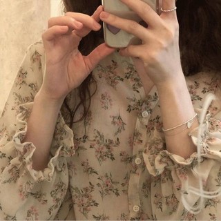 Ma Ngựa Cô Gái Áo Sơ Mi Hoa Tươi Nữ Phong Cách Mùa Xuân Đơn Giản Tay Chuông Áo Xương Đòn