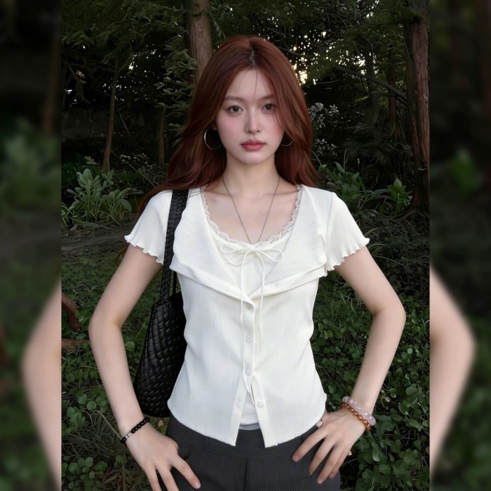 Áo thun cổ chữ V phong cách nữ tính ngọt ngào cho nữ mùa hè với áo hai dây giả chắp vá giảm eo đa n