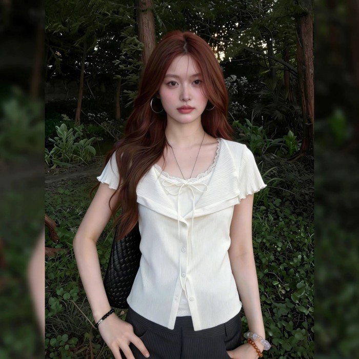 Áo thun cổ chữ V phong cách nữ tính ngọt ngào cho nữ mùa hè với áo hai dây giả chắp vá giảm eo đa n