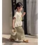 bộ đồ mỏng bé gái mùa xuân hè phong cách mới ba tầng xếp nếp ngắn tay ống rộng quần chín điểm dà