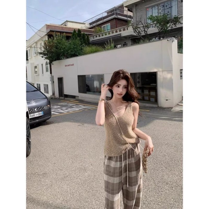 Old Money Style Top V-neck Knitted Camisole Women's Summer High-end Beautiful Back Wear Loose