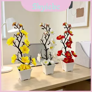 Cây mận nhân tạo với chất liệu nhựa để trang trí nội thất và trưng bày Lễ hội mùa xuân
