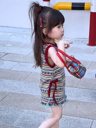 Bé Gái Áo Vest Sọc Mùa Hè Phong Cách Mới Trẻ Em Bé Hoạt Hình Ren Thời Trang Đi Biển