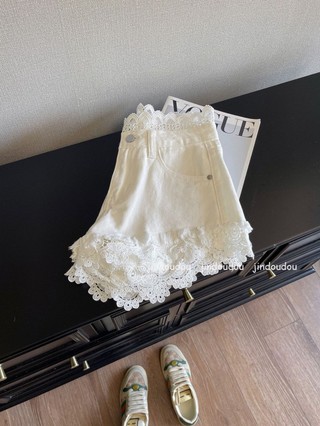 quần short trắng cho hot girl mặc làm áo khoác ngoài mùa hè, lưng cao khâu ren, quần short denim