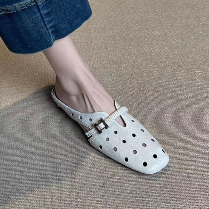 Pháp Rỗng Baotou Nửa Dép Áo khoác ngoài nữ Mùa Hè Phong Cách Mới Mũi Vuông Tính Khí Muller Dép C
