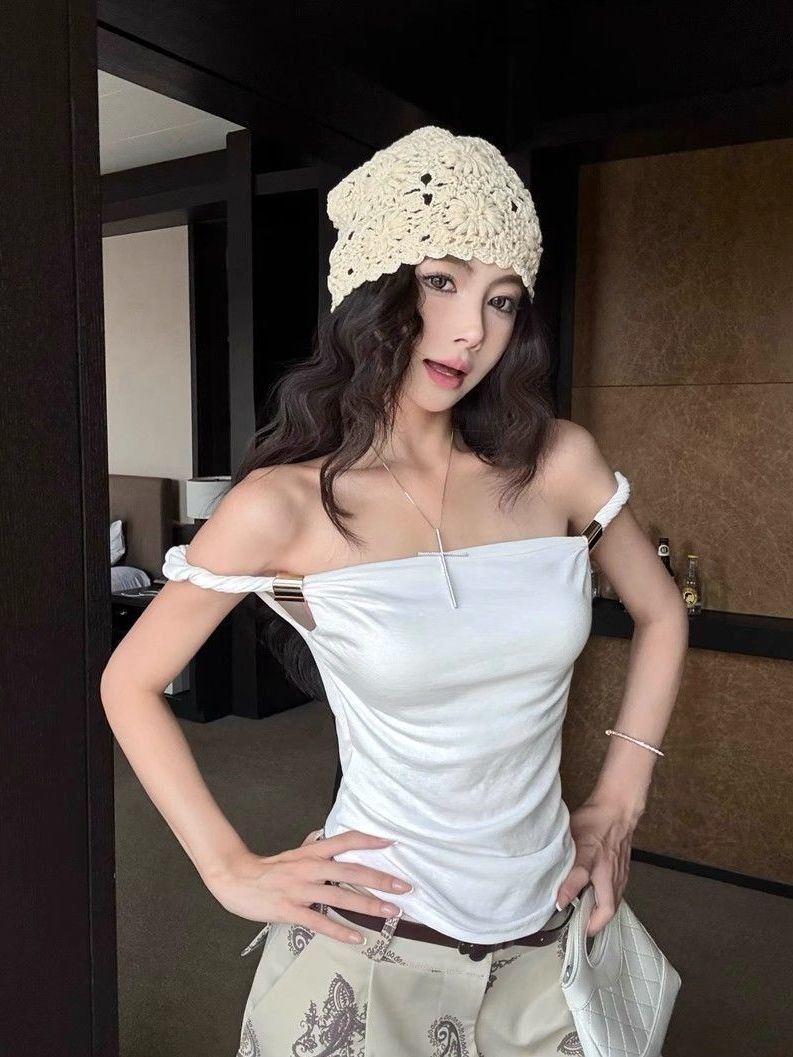 Lan - Áo Camisole Ôm Không Tay Màu Cà Phê Xoăn Retro Thích Hợp Mùa Hè