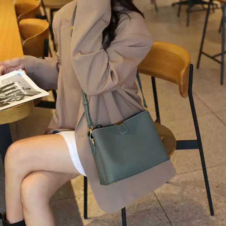 Women's Genuine Leather Shoulder Bag – Large – 4