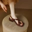 Dép sandal đế vuông quai ngang thiết kế thích hợp cho nữ mùa hè mới Giày đi biển đế bệt hở mũ